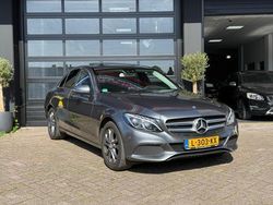 Grijs Gebruikt 2017 Mercedes C200 Sedan | € 18.795 (Eerlijke prijs)