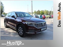 Rood Gebruikt 2020 VW Touareg Basis SUV | € 53.367 (Goede deal)
