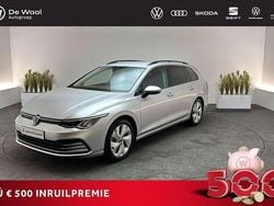 Grijs Gebruikt 2023 VW Golf VIII Life Stationwagen | € 21.395 (Goede deal)