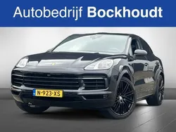 Zwart, metallic lak Gebruikt 2019 Porsche Cayenne Sport SUV | € 84.450
