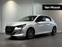 Wit Gebruikt 2022 Peugeot 208 Active Hatchback | € 20.935 (Duur)