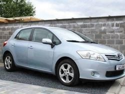 Blauw Gebruikt 2010 Toyota Auris Luna Sedan | € 8.500 (Eerlijke prijs)