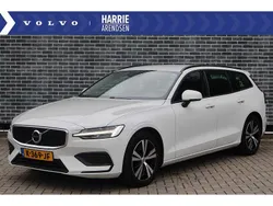 Wit Gebruikt 2021 Volvo V60 Momentum Stationwagen | € 26.399 (Goede deal)