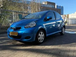 Blauw Gebruikt 2010 Toyota Aygo Comfort Hatchback | € 1.800 (Goede deal)