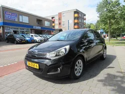 Zwart Gebruikt 2013 Kia Rio Hatchback | € 5.450 (Eerlijke prijs)