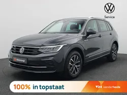 Grijs Gebruikt 2023 VW Tiguan Business SUV | € 38.900 (Eerlijke prijs)