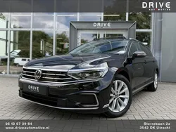 Zwart Gebruikt 2021 VW Passat GTE Stationwagen | € 24.900 (Eerlijke prijs)