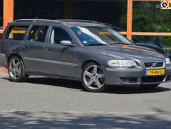 Grijs, metallic lak Gebruikt 2005 Volvo V70 Stationwagen | € 8.450 (Goede deal)