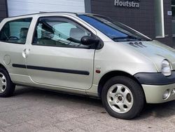 Geel Gebruikt 2000 Renault Twingo Initiale Hatchback | € 1.550 (Eerlijke prijs)