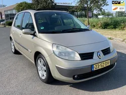 Beige Gebruikt 2006 Renault Scénic II Luxe MPV | € 1.950 (Eerlijke prijs)