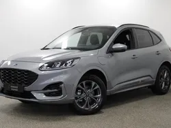 Grijs, metallic lak Gebruikt 2024 Ford Kuga ST-Line SUV | € 36.950 (Goede deal)