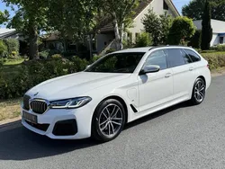 Wit Gebruikt 2020 BMW 530e M Sport Stationwagen | € 36.750 (Goede deal)