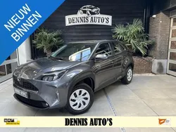 Grijs, metallic lak Gebruikt 2024 Toyota Yaris Cross Business Edition SUV | € 24.995 (Super prijs)