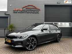 Grijs Gebruikt 2020 BMW 330 Shadowline Stationwagen | € 29.999 (Eerlijke prijs)