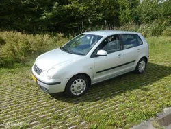 Grijs Gebruikt 2002 VW Polo Sportline Hatchback | € 999 (Goede deal)