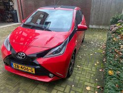 Rood Gebruikt 2017 Toyota Aygo X-cite Hatchback | € 9.950 (Eerlijke prijs)