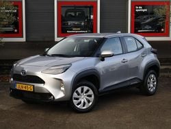 Grijs Gebruikt 2024 Toyota Yaris Hybrid Active SUV | € 26.750 (Goede deal)