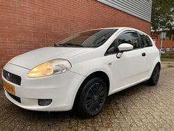 Wit Gebruikt 2008 Fiat Grande Punto Active Hatchback | € 1.450 (Eerlijke prijs)