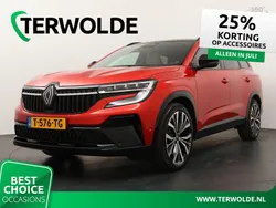 Rood Gebruikt 2023 Renault Espace Iconic MPV | € 40.795