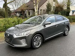 , metallic lak Gebruikt 2022 Hyundai Ioniq Sedan | € 19.850 (Eerlijke prijs)
