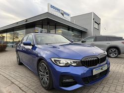 Blauw Gebruikt 2019 BMW 330 Executive Sedan | € 31.950 (Eerlijke prijs)