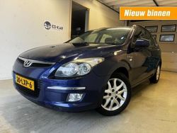 Blauw, andere lak Gebruikt 2010 Hyundai i30 Dynamiq Stationwagen | € 2.495 (Eerlijke prijs)