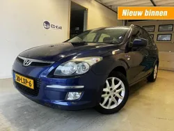 Blauw, andere lak Gebruikt 2010 Hyundai i30 Dynamiq Stationwagen | € 2.795 (Eerlijke prijs)