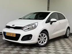 Wit Gebruikt 2013 Kia Rio Plus Hatchback | € 5.475 (Eerlijke prijs)