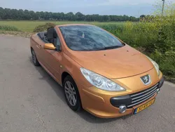 Brons Gebruikt 2005 Peugeot 307 CC Cabriolet | € 2.295 (Eerlijke prijs)