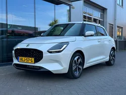 Wit Nieuw 2025 Suzuki Swift Style Hatchback | € 26.950 (Eerlijke prijs)