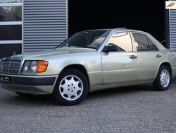 Groen Gebruikt 1986 Mercedes E280 Sedan | € 7.995