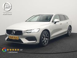 Zilver Gebruikt 2020 Volvo V60 Momentum Stationwagen | € 26.740 (Super prijs)