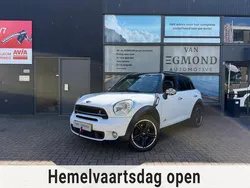 Wit, metallic lak Gebruikt 2010 Mini Cooper S Countryman SUV | € 7.950 (Iets duurder)