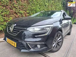 Zwart Gebruikt 2018 Renault Mégane GrandTour Signature Stationwagen | € 8.300 (Super prijs)