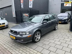 Grijs Gebruikt 2002 Volvo S40 Sedan | € 999 (Eerlijke prijs)