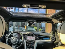 Grijs, metallic lak Gebruikt 2021 Mini Cooper S Hatchback | € 31.900 (Iets duurder)