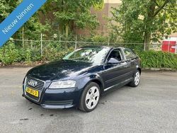 Blauw Gebruikt 2009 Audi A3 Attraction Hatchback | € 4.499 (Eerlijke prijs)