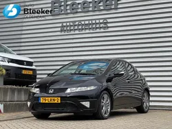 Zwart Gebruikt 2010 Honda Civic Hatchback | € 7.950 (Eerlijke prijs)
