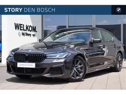 Grijs Gebruikt 2022 BMW 530e Comfort Edition Sedan | € 43.950 (Duur)