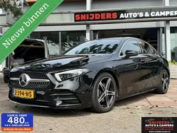 Zwart Gebruikt 2023 Mercedes A200 AMG line Sedan | € 29.950 (Eerlijke prijs)
