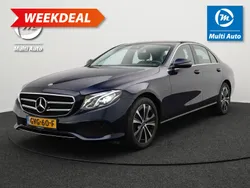 Blauw, metallic lak Gebruikt 2020 Mercedes E300 Avantgarde Sedan | € 33.730