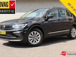 Zwart Gebruikt 2023 VW Tiguan Business+ SUV | € 36.950 (Super prijs)