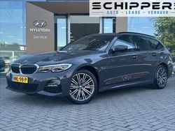 Grijs Gebruikt 2022 BMW 320e M Sport Stationwagen | € 35.900 (Goede deal)