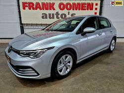 Grijs Gebruikt 2022 VW Golf VIII Business Hatchback | € 22.950 (Eerlijke prijs)