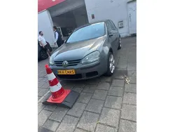 Groen Gebruikt 2004 VW Golf IV Trendline Hatchback | € 899 (Goede deal)