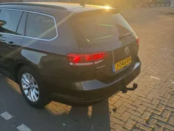 Grijs Gebruikt 2017 VW Passat R Stationwagen | € 15.000 (Eerlijke prijs)