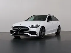 Wit Nieuw 2025 Mercedes C180 AMG line Stationwagen | € 68.170 (Iets duurder)