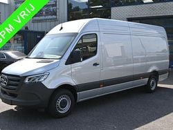 Zilver Nieuw 2024 Mercedes Sprinter Van | € 47.950 (Goede deal)