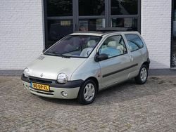 Geel Gebruikt 1999 Renault Twingo Initiale Hatchback | € 1.999 (Iets duurder)