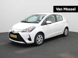 Wit Gebruikt 2019 Toyota Yaris Hybrid Active Hatchback | € 16.400 (Eerlijke prijs)